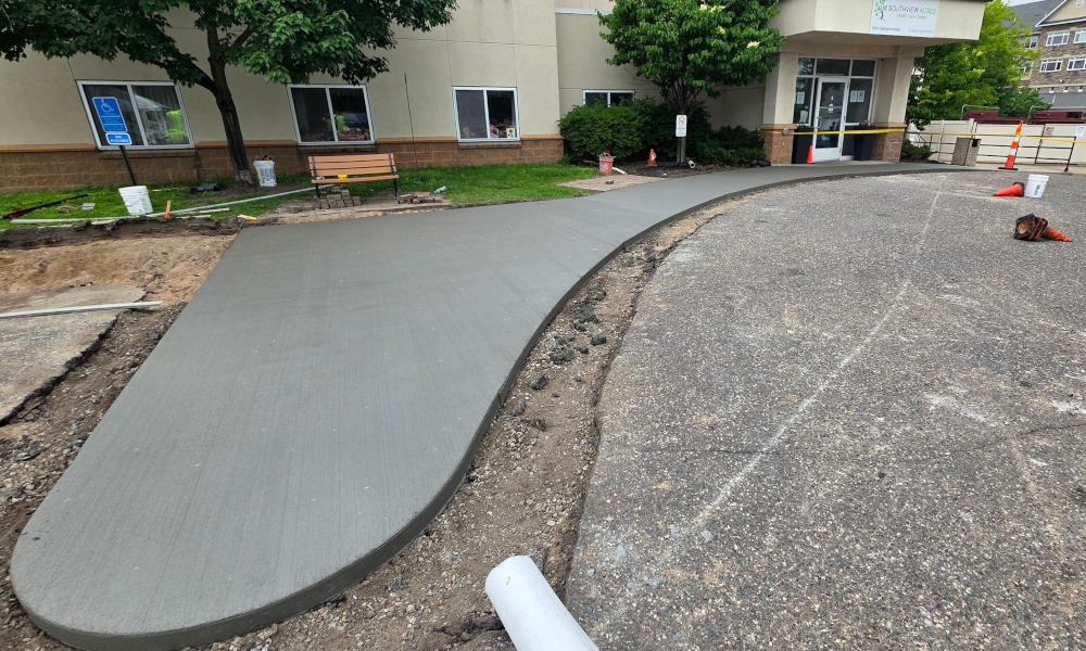 New concrete sidewalk