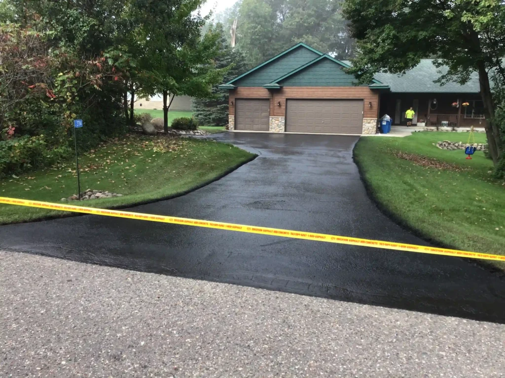 Isanti Driveway Sealcoating